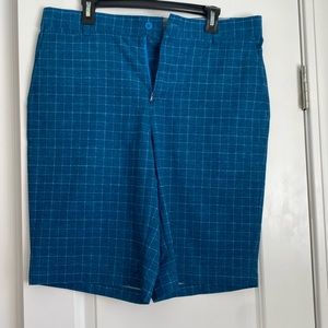 NIKE Golf Mens Shorts Dri-Fit Size 34 Inseam 11" Blue Plaid Golf EUC